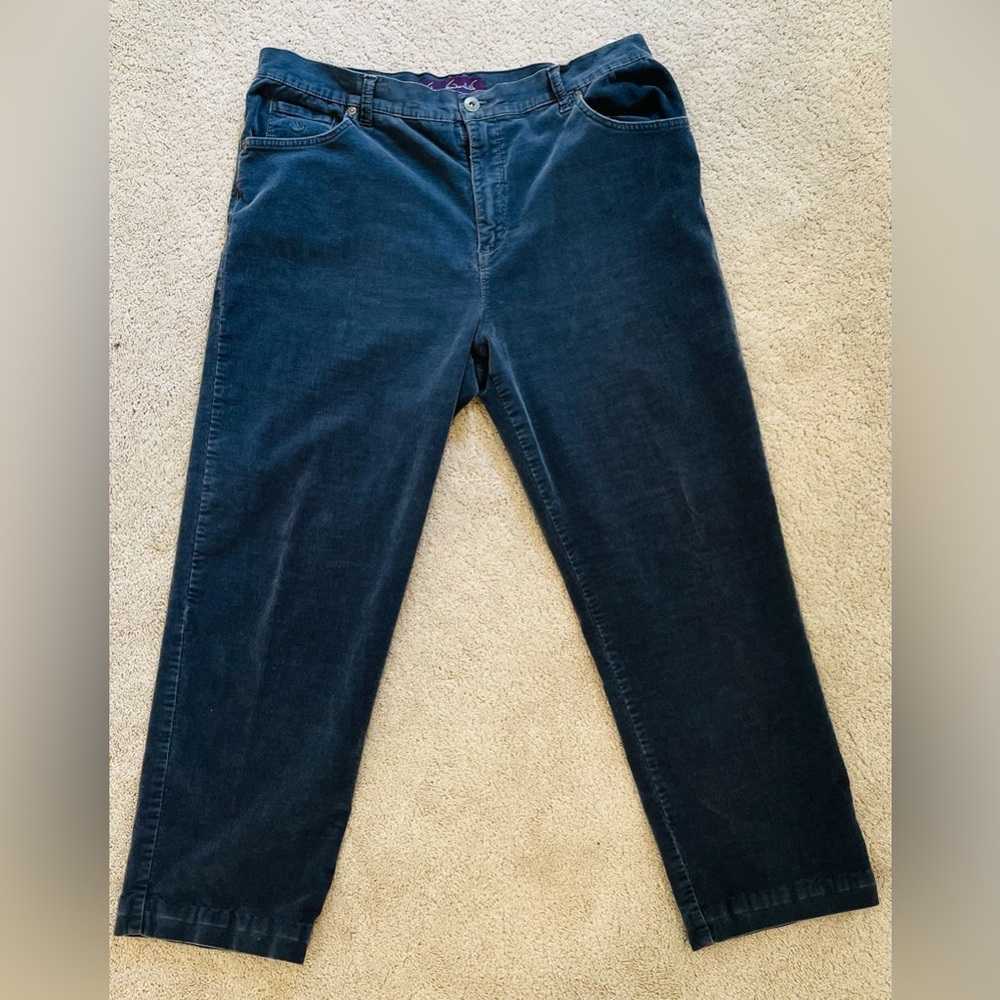 Dark Gray Gloria Vanderbilt Corduroy Pants Women’s size 16